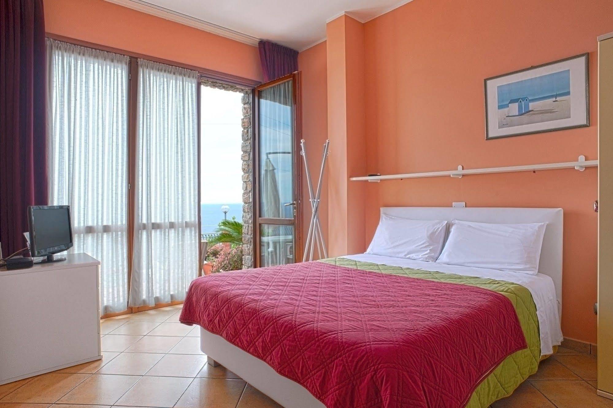 Le Terrazze Appartamenti Vacanze Sanremo Ngoại thất bức ảnh
