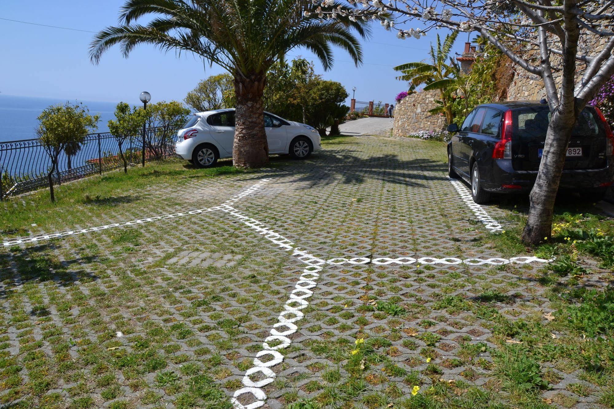 Le Terrazze Appartamenti Vacanze Sanremo Ngoại thất bức ảnh