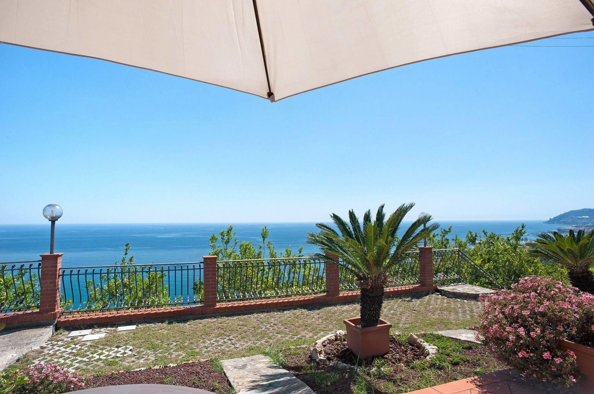 Le Terrazze Appartamenti Vacanze Sanremo Ngoại thất bức ảnh